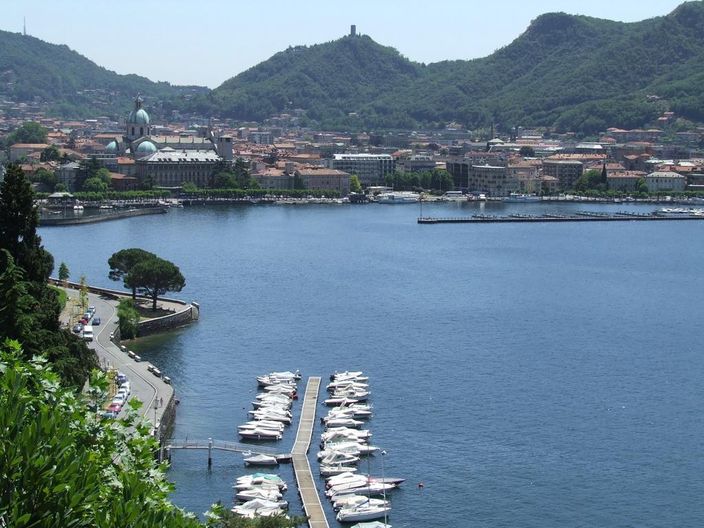 Victoria Hotels Carso Camnago Volta Exterior photo